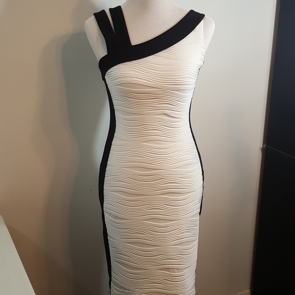 Joseph Ribkoff Dresses & Skirts - Joseph Ribkoff White & Black Form Fitting Dress
